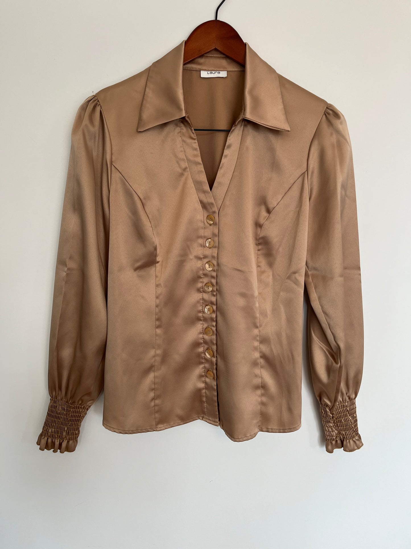 Blouse satinée beige doré (M)