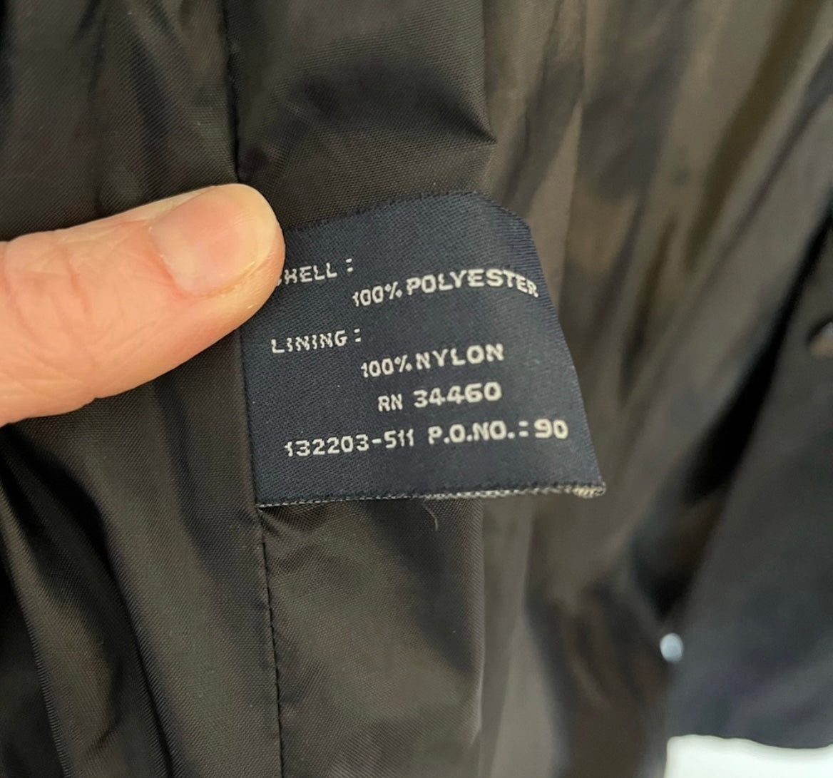 Manteau noir léger et doux