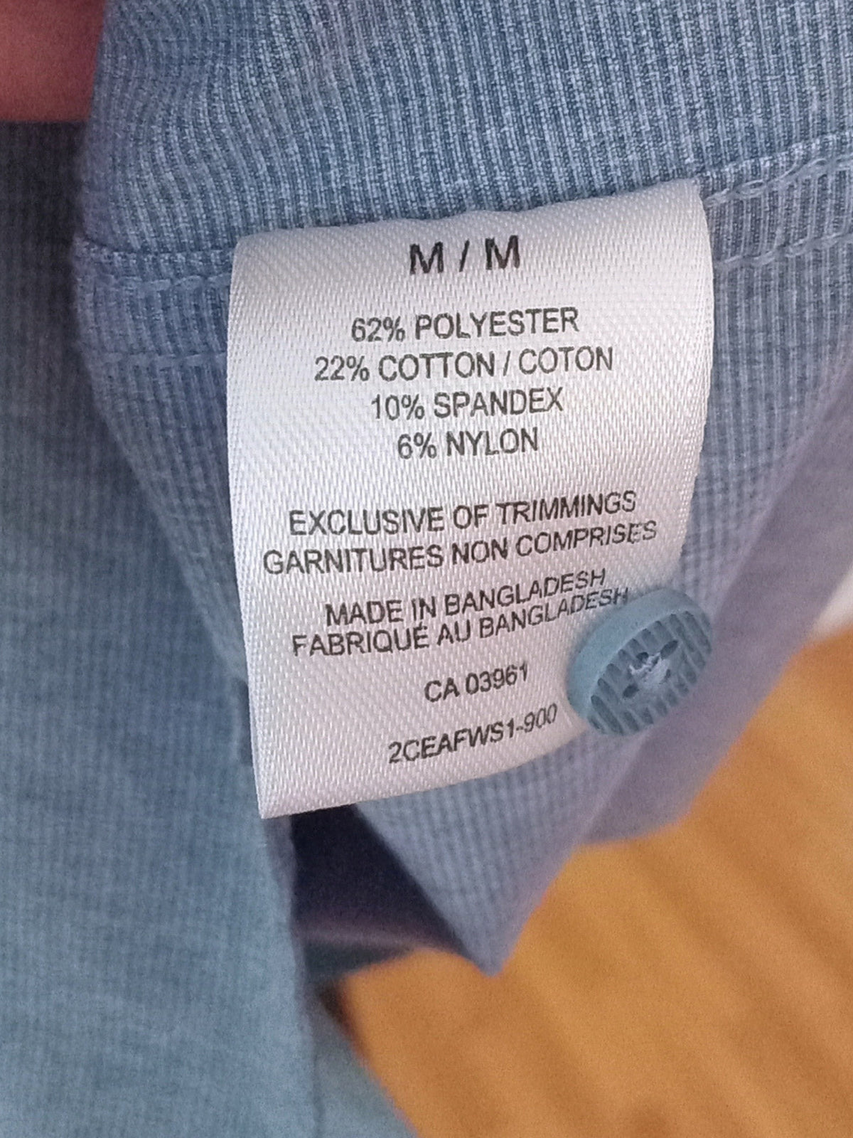 Chemise bleu pâle à manches courtes