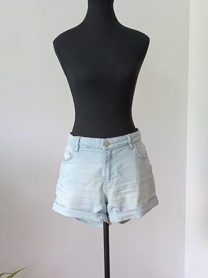 Short en jean pâle intemporel (G)