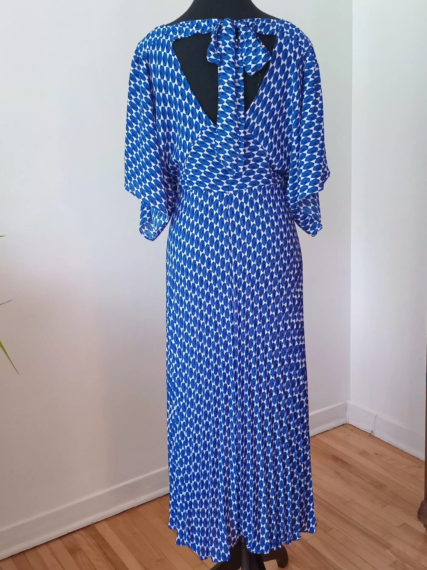 Robe fluide imprimée bleue (P)