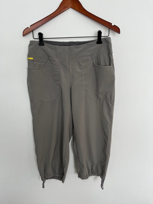 Pantalon Lolë - Vue avant sur fond blanc