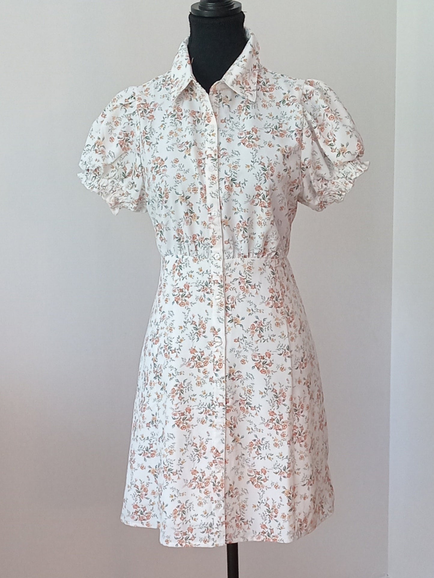 Robe fleurie crème et corail (M)