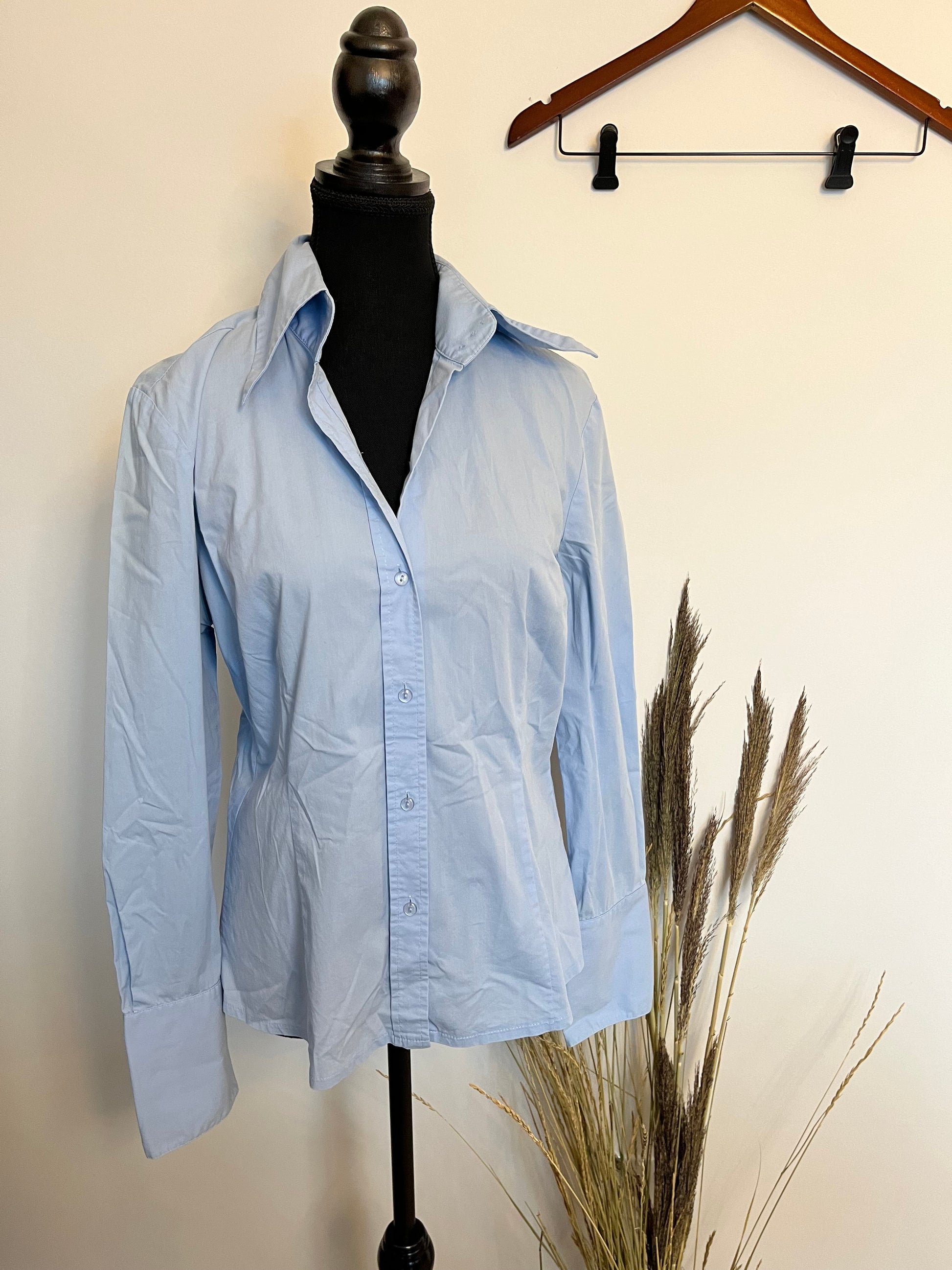 Blouse MEXX - Vue avant sur fond blanc