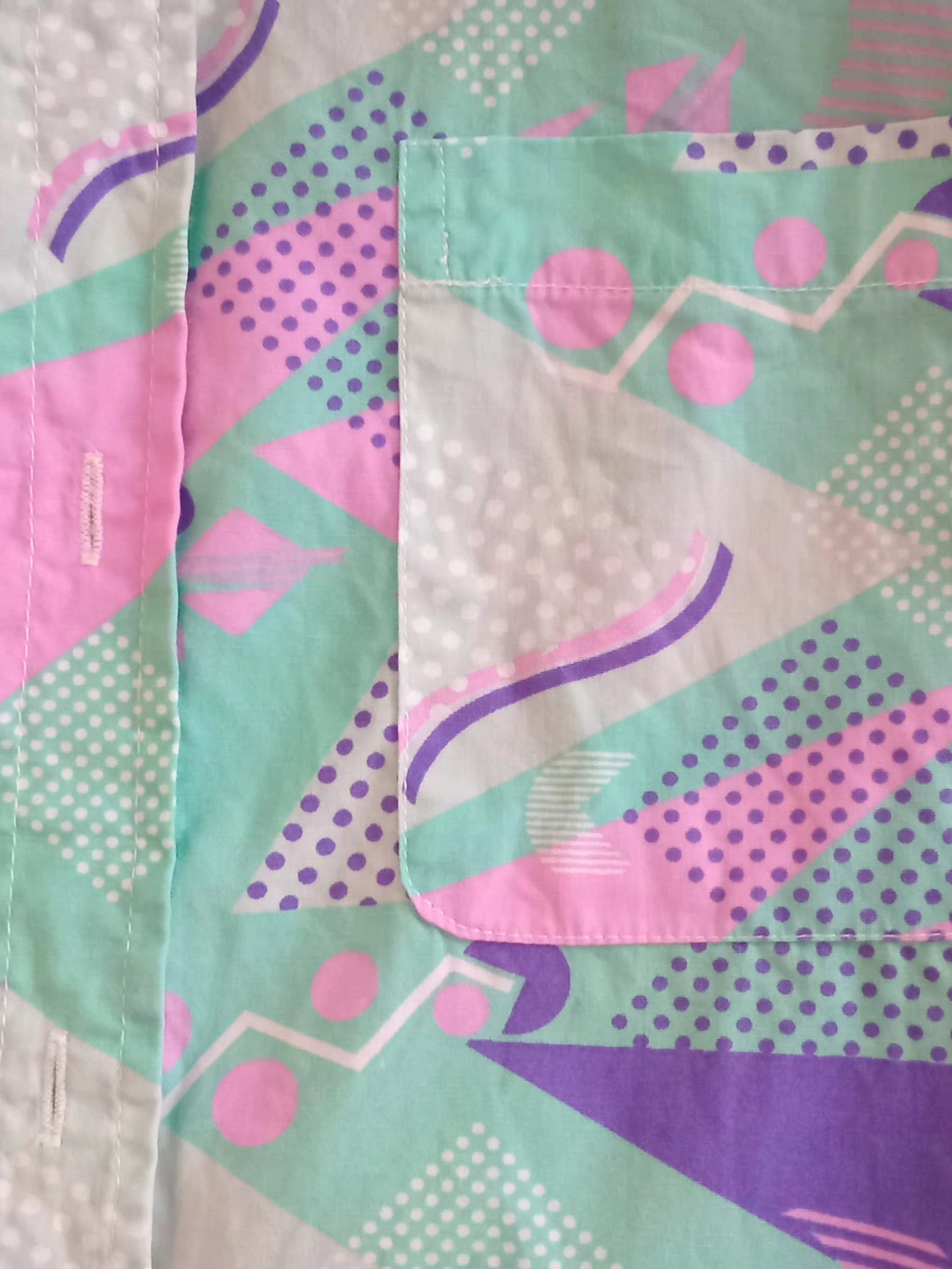 Chemise vintage à imprimé géométrique pastel (P)