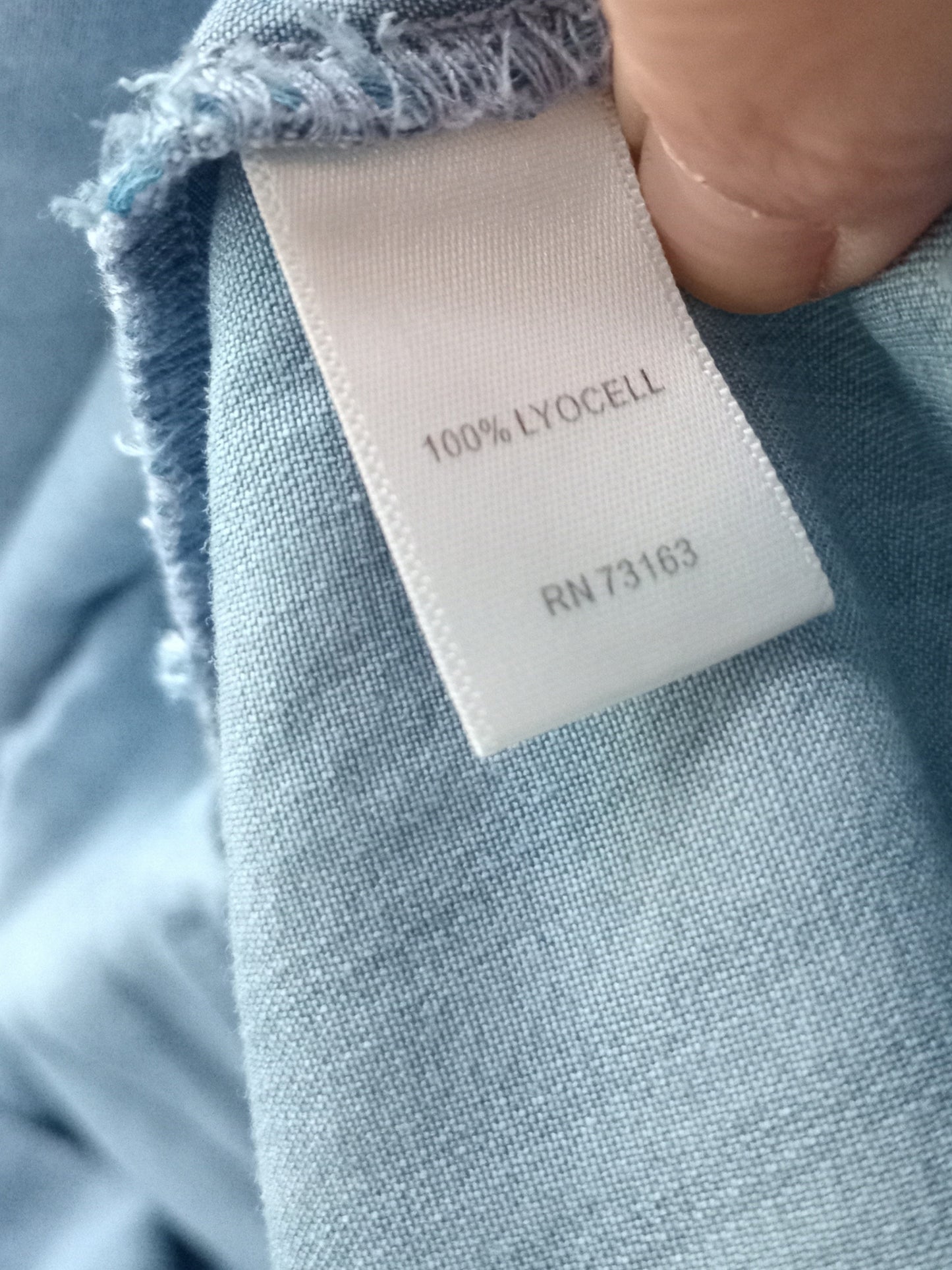 Robe chemise sans manches en lyocell bleu pâle (10)