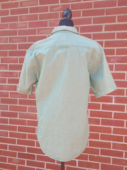 Chemise vert sauge monochrome manches courtes (M)