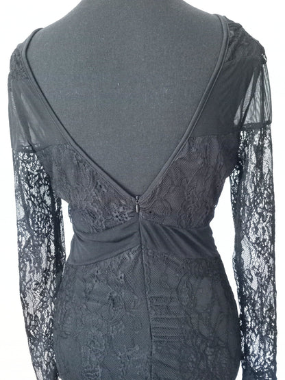 Robe cocktail noire en dentelle (M)
