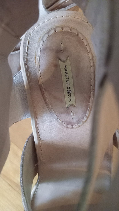 Sandales à talons en cuir véritable tan (6,5 US)