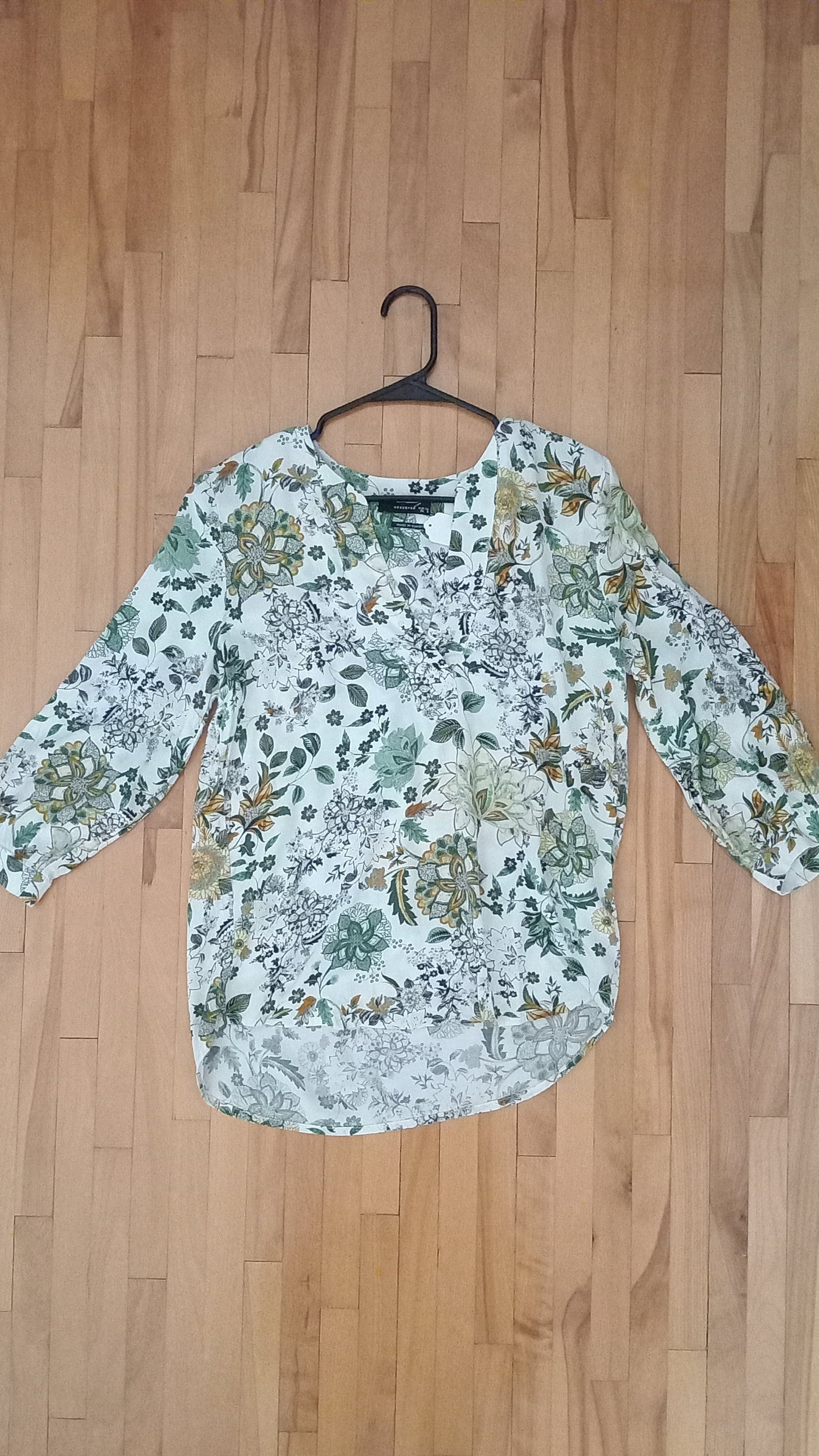 Blouse fleurie en viscose à manches trois quarts (P)