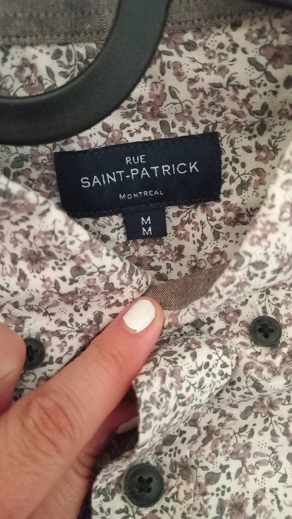 Chemise ajustée à petites fleurs grises (M)