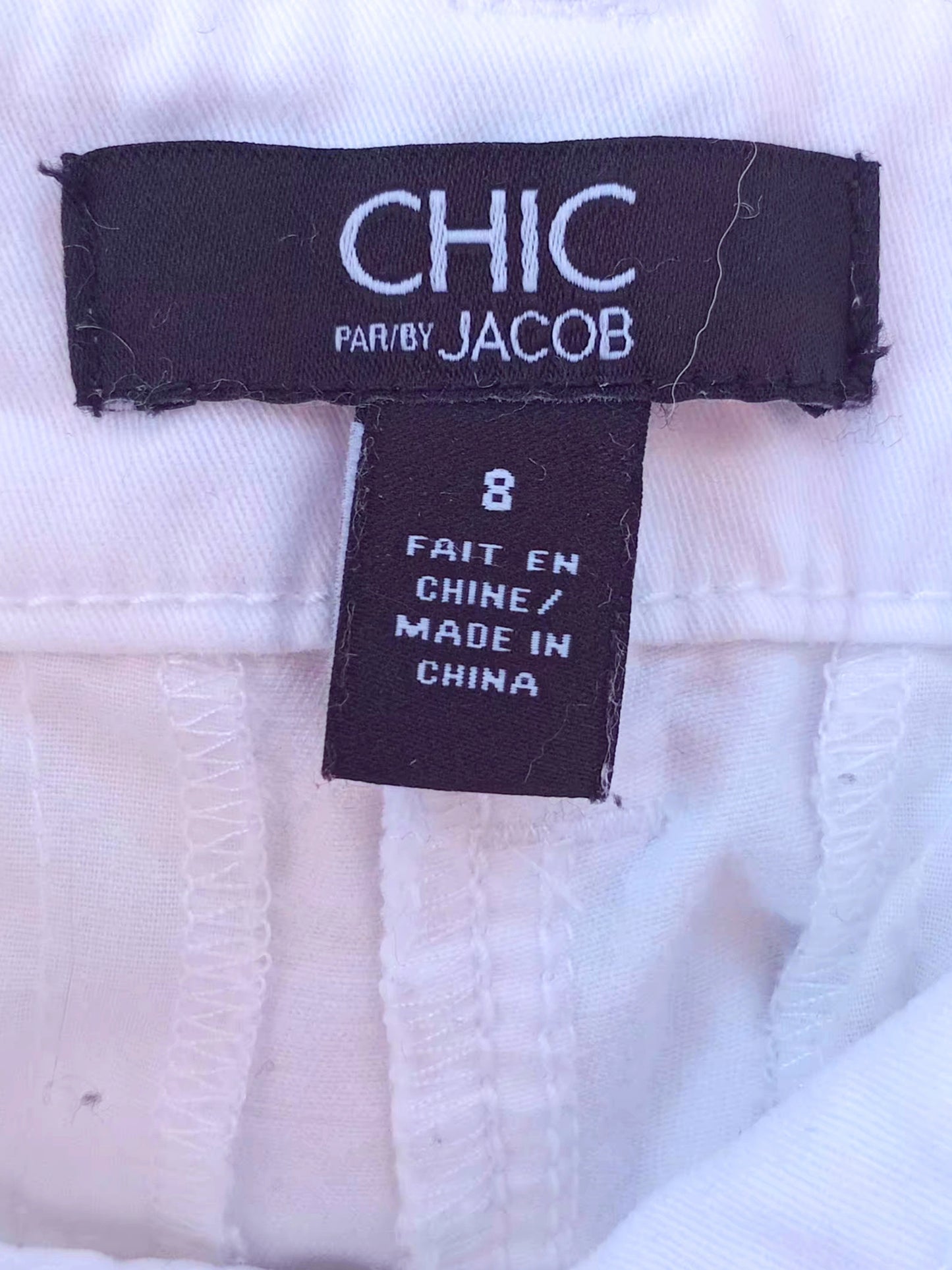 Pantalon blanc coupe droite (8)