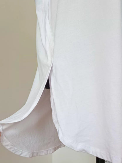 T-shirt blanc à encolure lacée (TG)