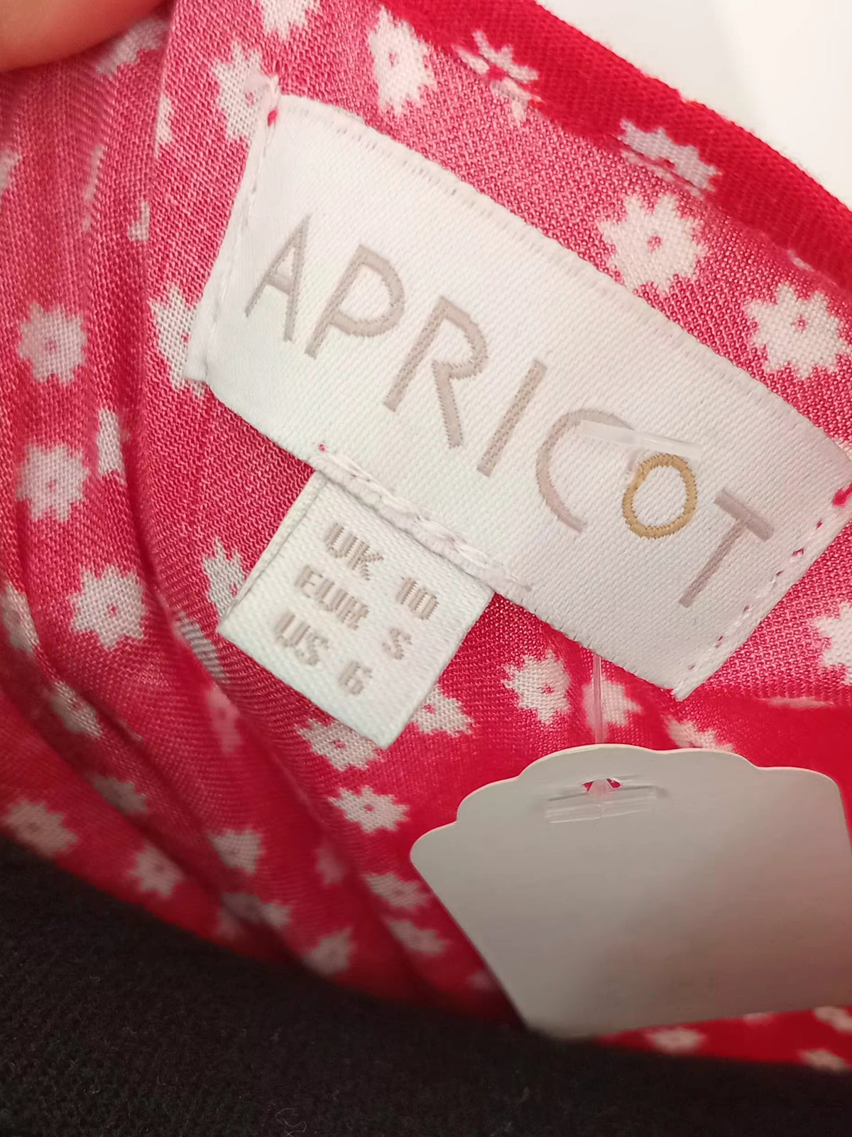 Robe cache-cœur rouge à fleurs (6)
