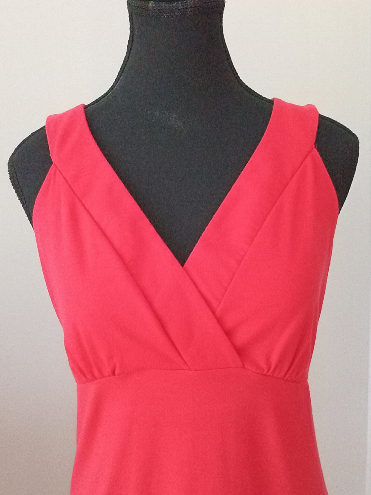 Petite robe rouge cache-cœur (M)