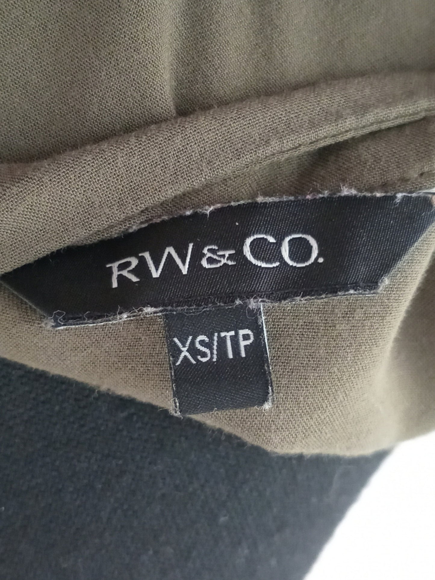 Blouse fluide kaki style utilitaire chic (TP)