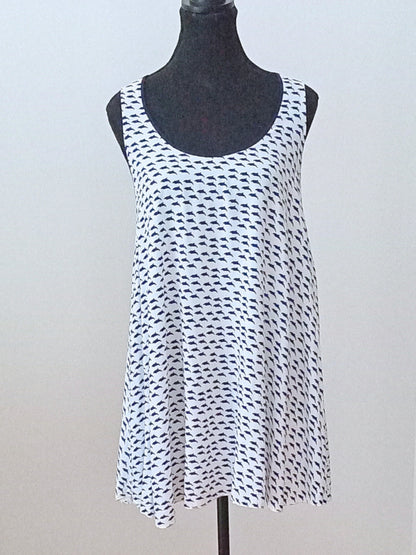 Camisole-tunique blanche à imprimé de dauphins (P)