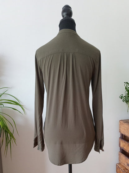 Blouse fluide kaki style utilitaire chic (TP)