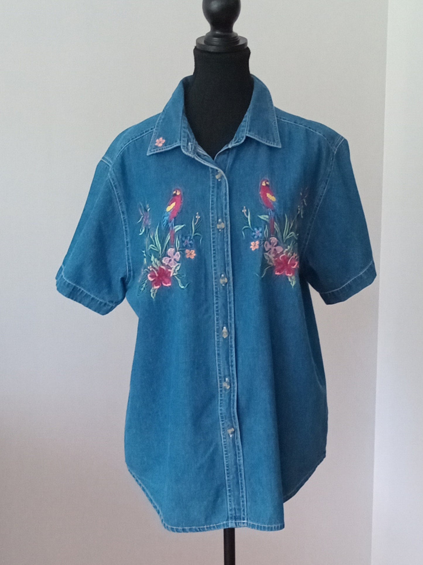 Chemise vintage avec des perroquets brodés (G)