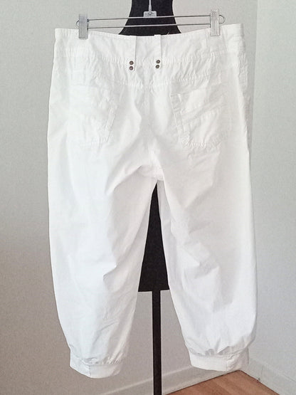Pantalon capri blanc en coton (8)