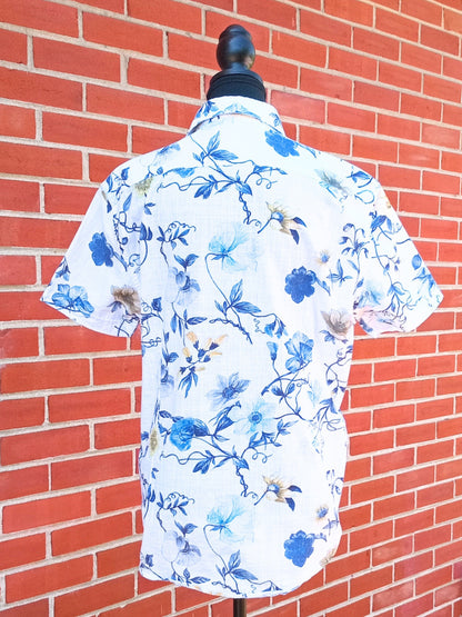 Chemise fleurie blanche et bleue manches courtes (L)