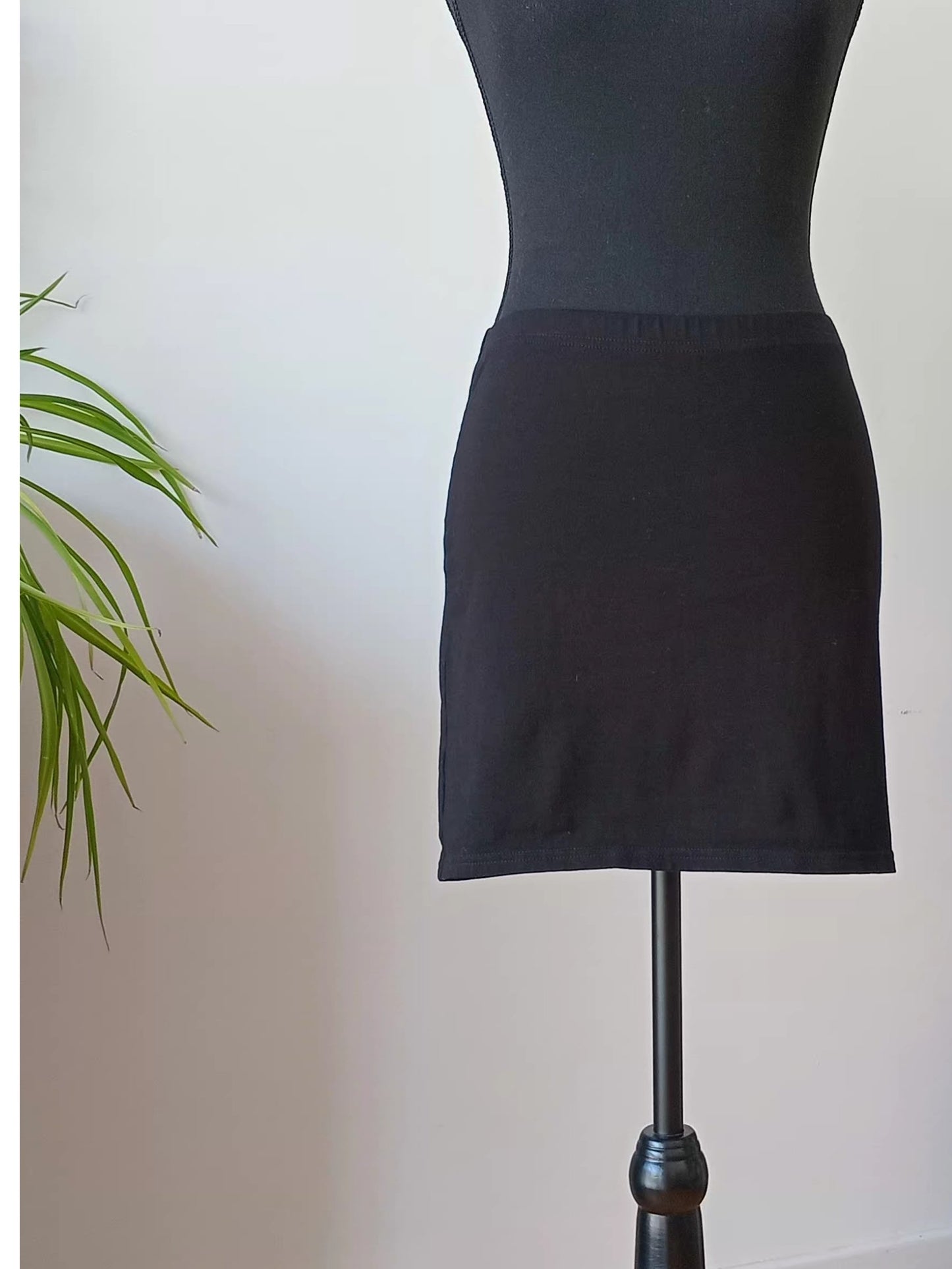Jupe minimaliste en coton extensible (S)