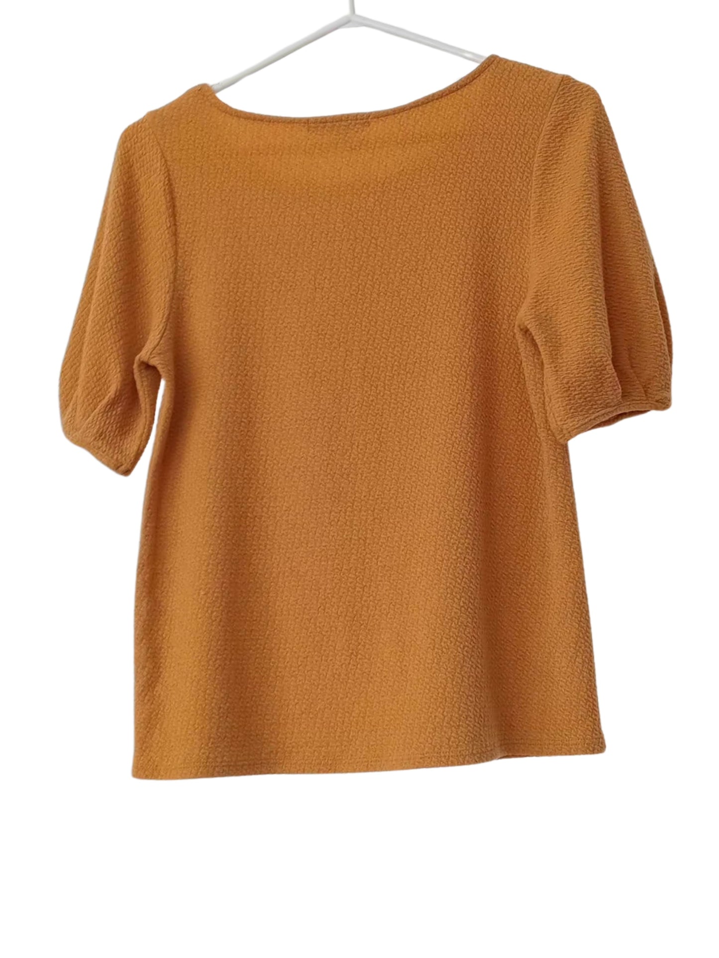 Chandail doux jaune moutarde