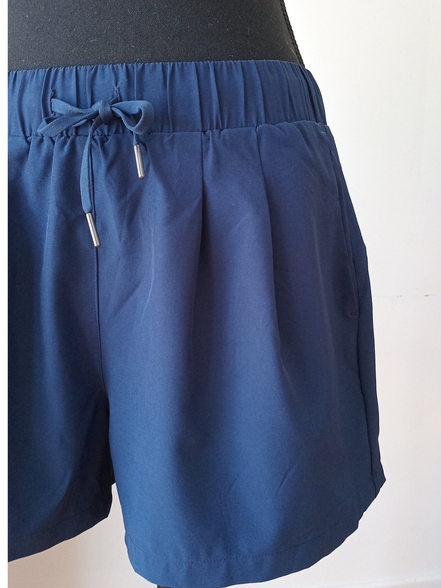 Short fluide bleu profond (P)