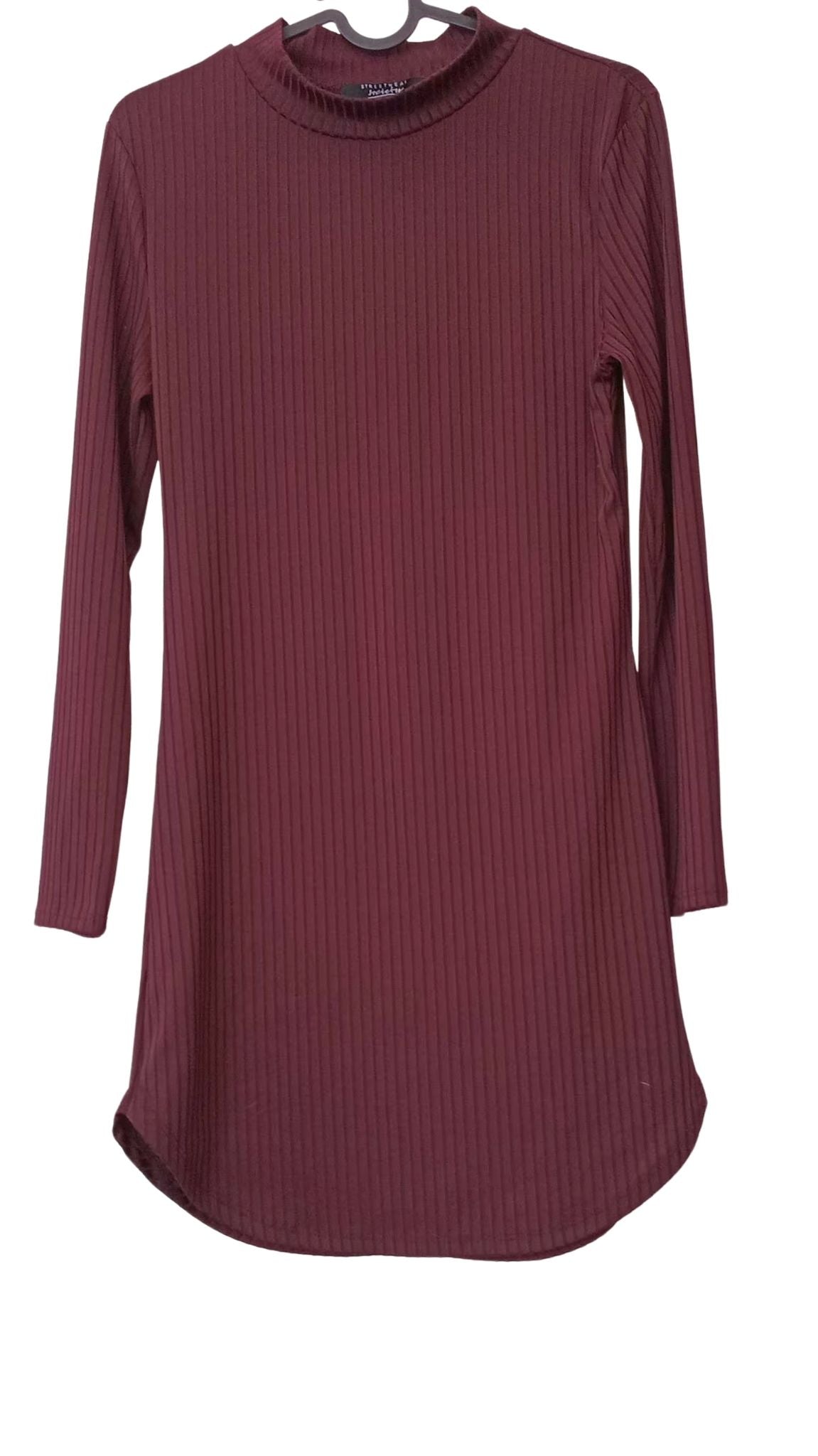 Robe rouge vin profond (G)