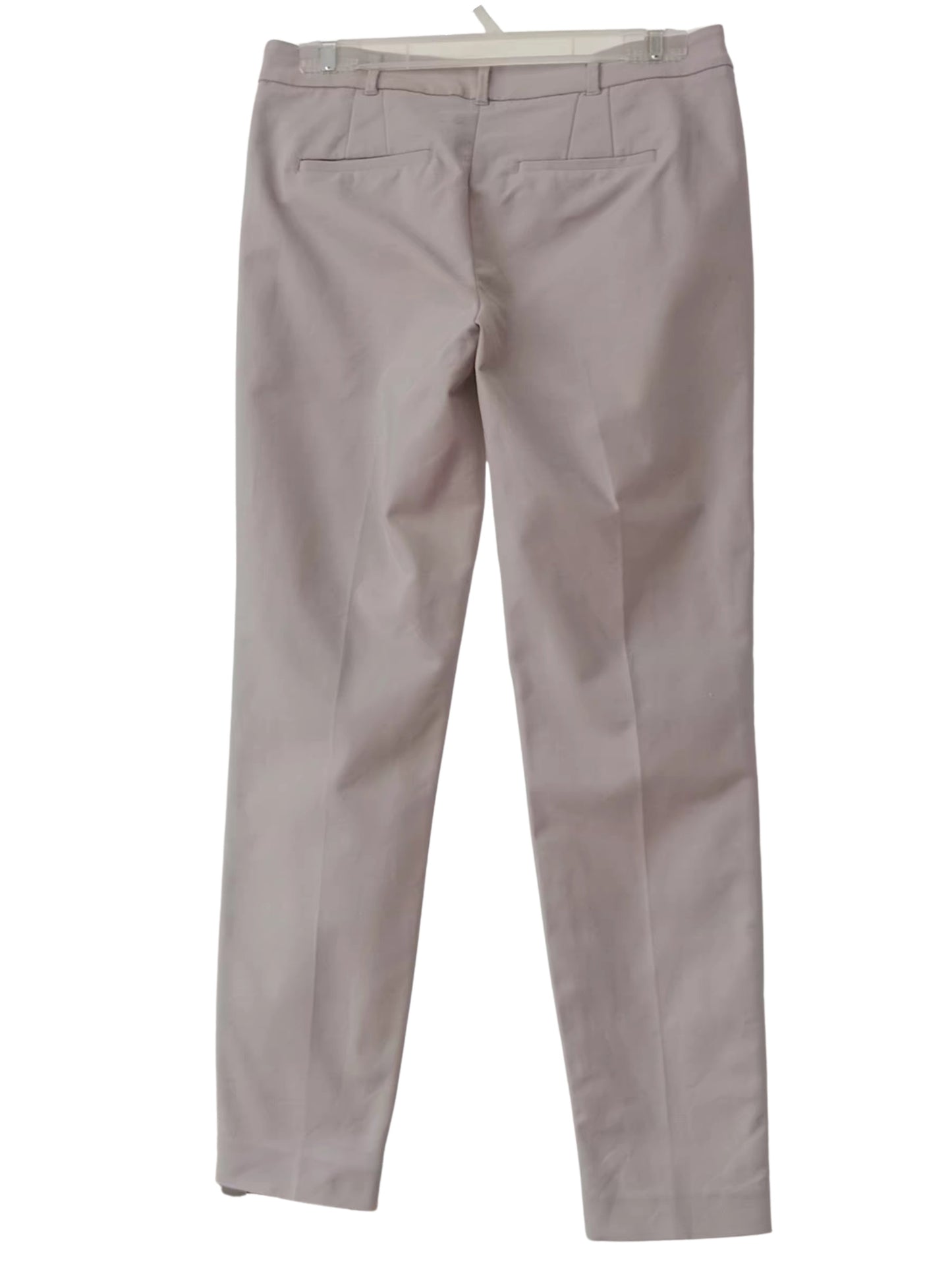 Pantalon gris pâle ajusté