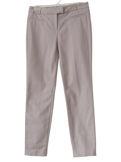 Pantalon gris pâle ajusté
