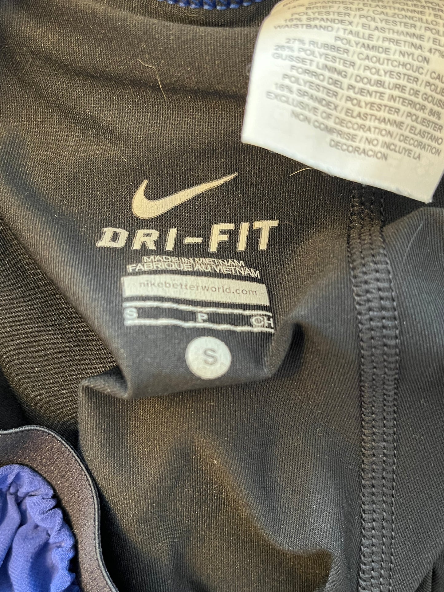 Short Nike - Vue sur la marque et la taille