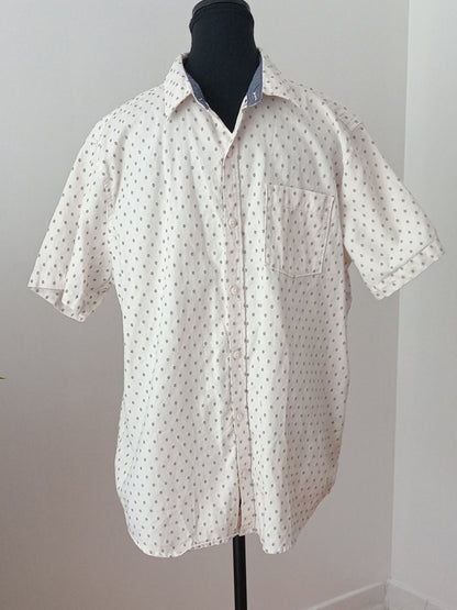 Chemise crème à petits motifs bleu marine (L)