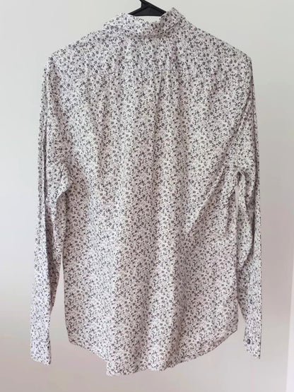 Chemise à fleurs crème et grise fabriquée en Italie (G)