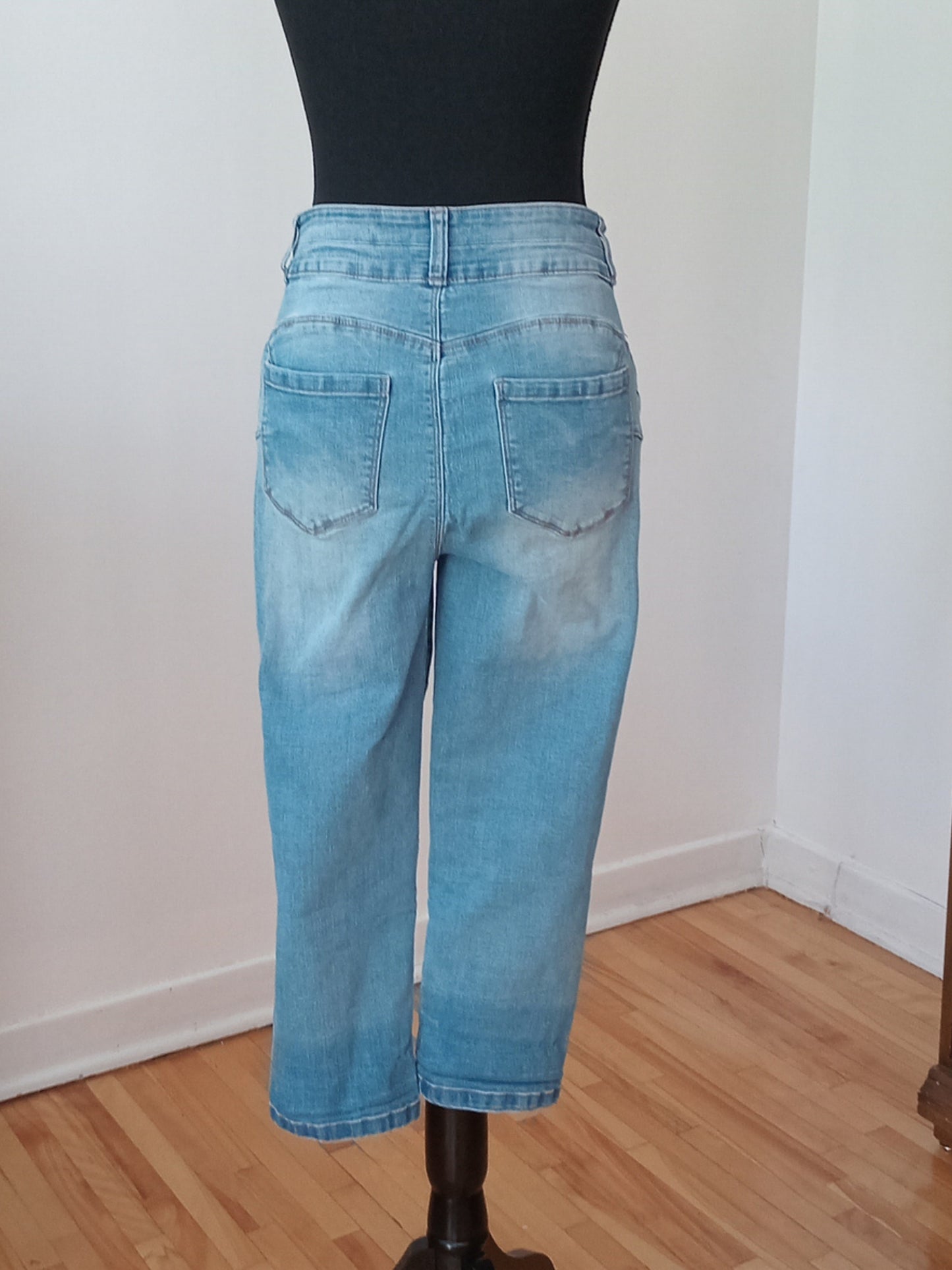 Jeans Capri taille haute bleu pâle (8)