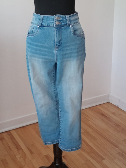 Jeans Capri taille haute bleu pâle (8)