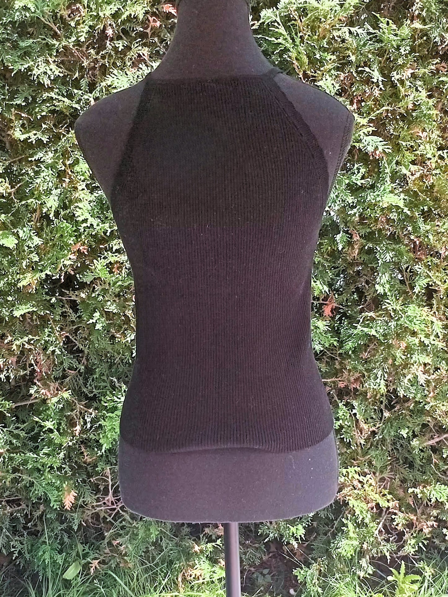 Camisole en tricot noir à fines bretelles (L)