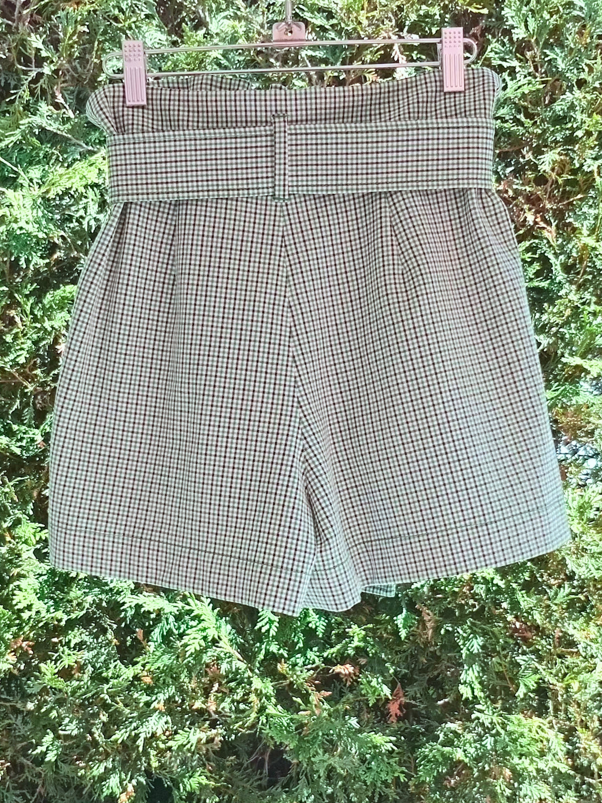 Bermuda taille haute à carreaux verts (4)