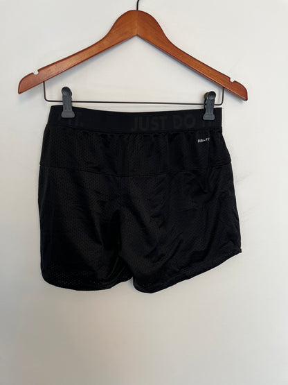 Short en mesh noir sans poches (P)