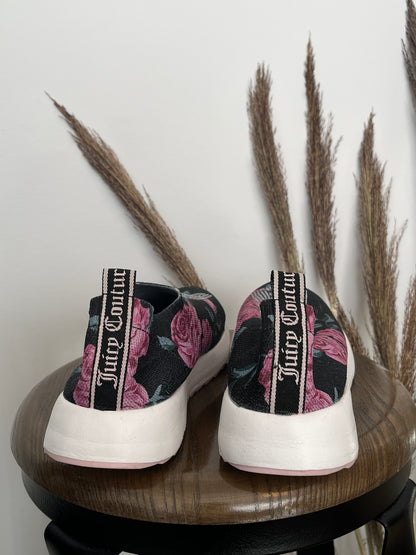 Souliers Juicy Couture - Vue arrière sur fond blanc