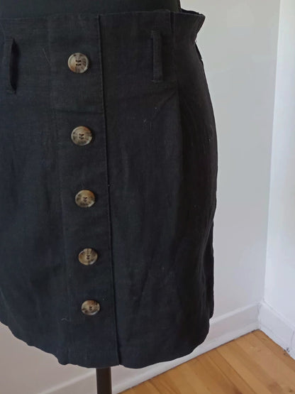 Jupe noire effet lin à boutons marbrés (TP)