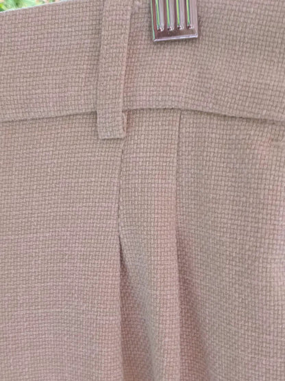 Pantalon sauge très pâle à plis (8)
