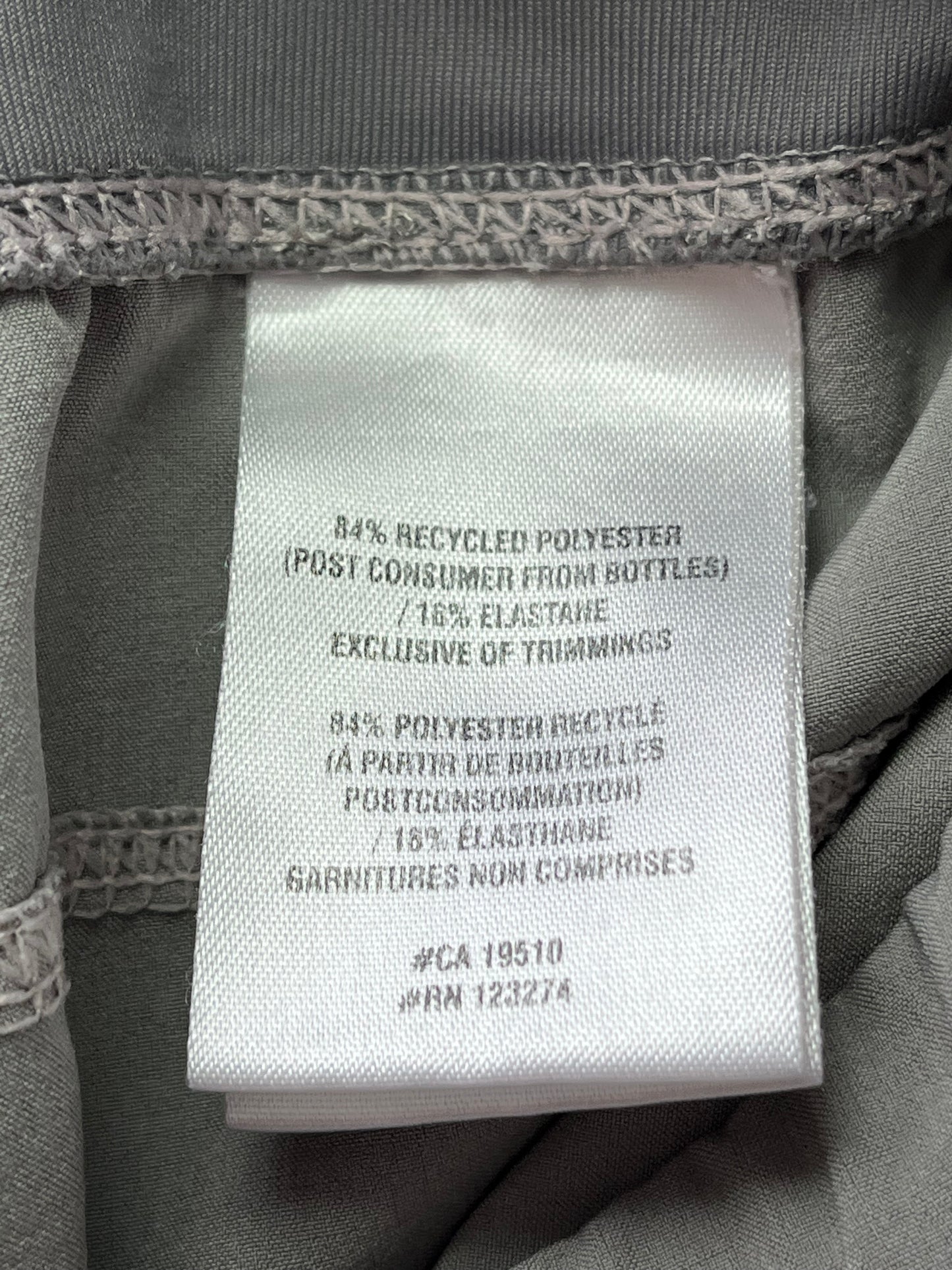 Pantalon Lolë - Étiquette de composition