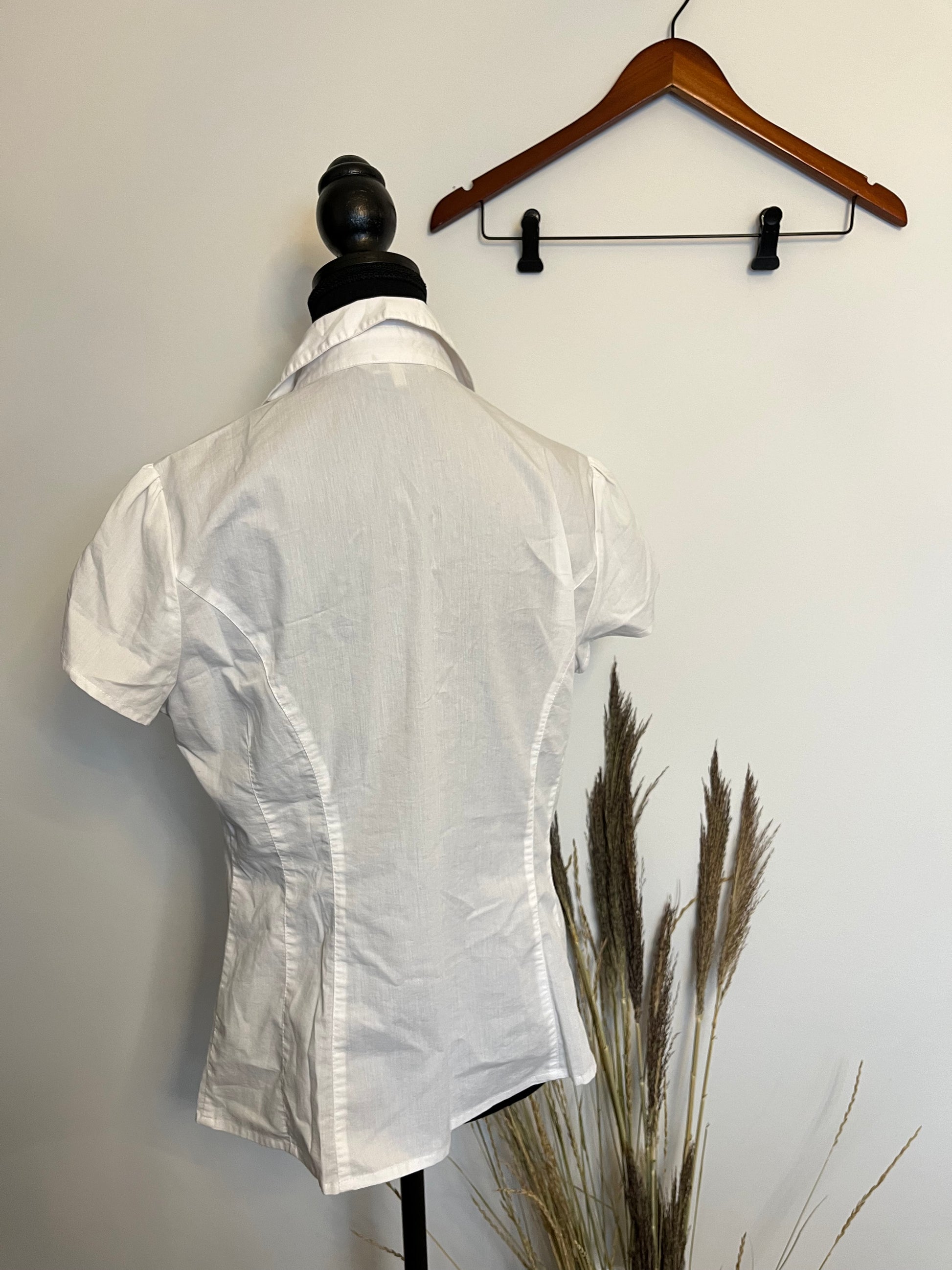 Dos-Chemise RW&CO, seconde main, disponible en ligne sur Nouvelle Avenue Friperie