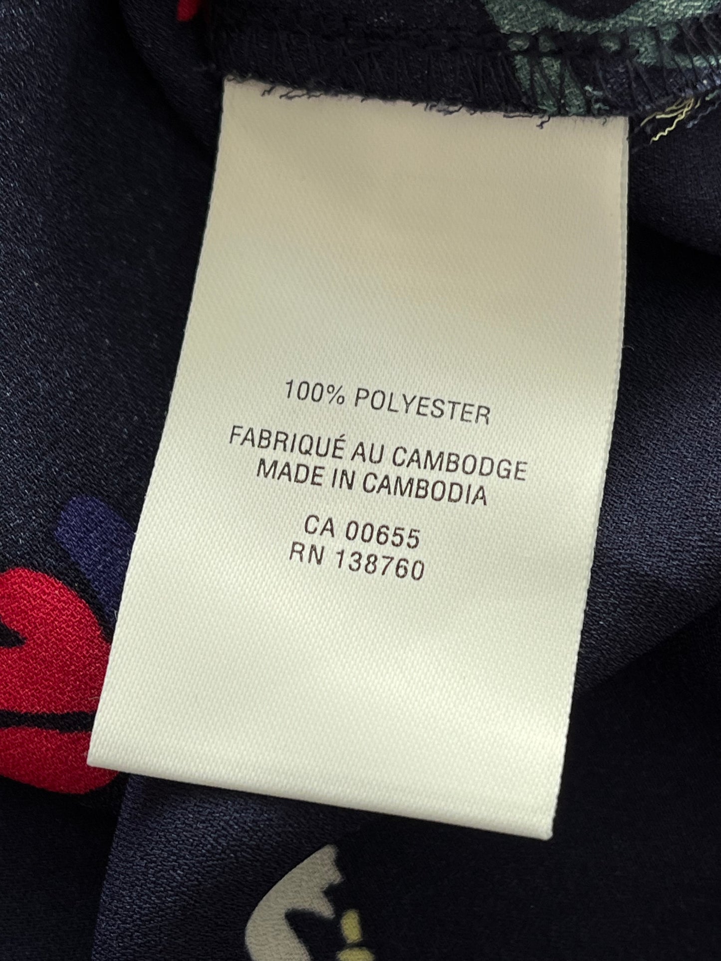 Blouse Reitmans - Vue sur l'étiquette de composition