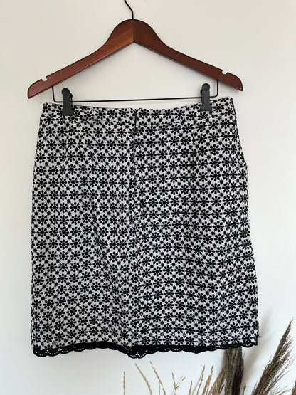 Jupe fleurie noire et blanche (G)