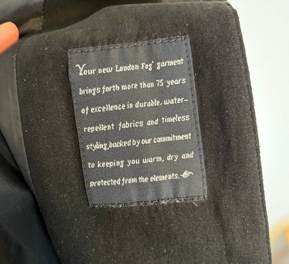 Manteau noir léger et doux