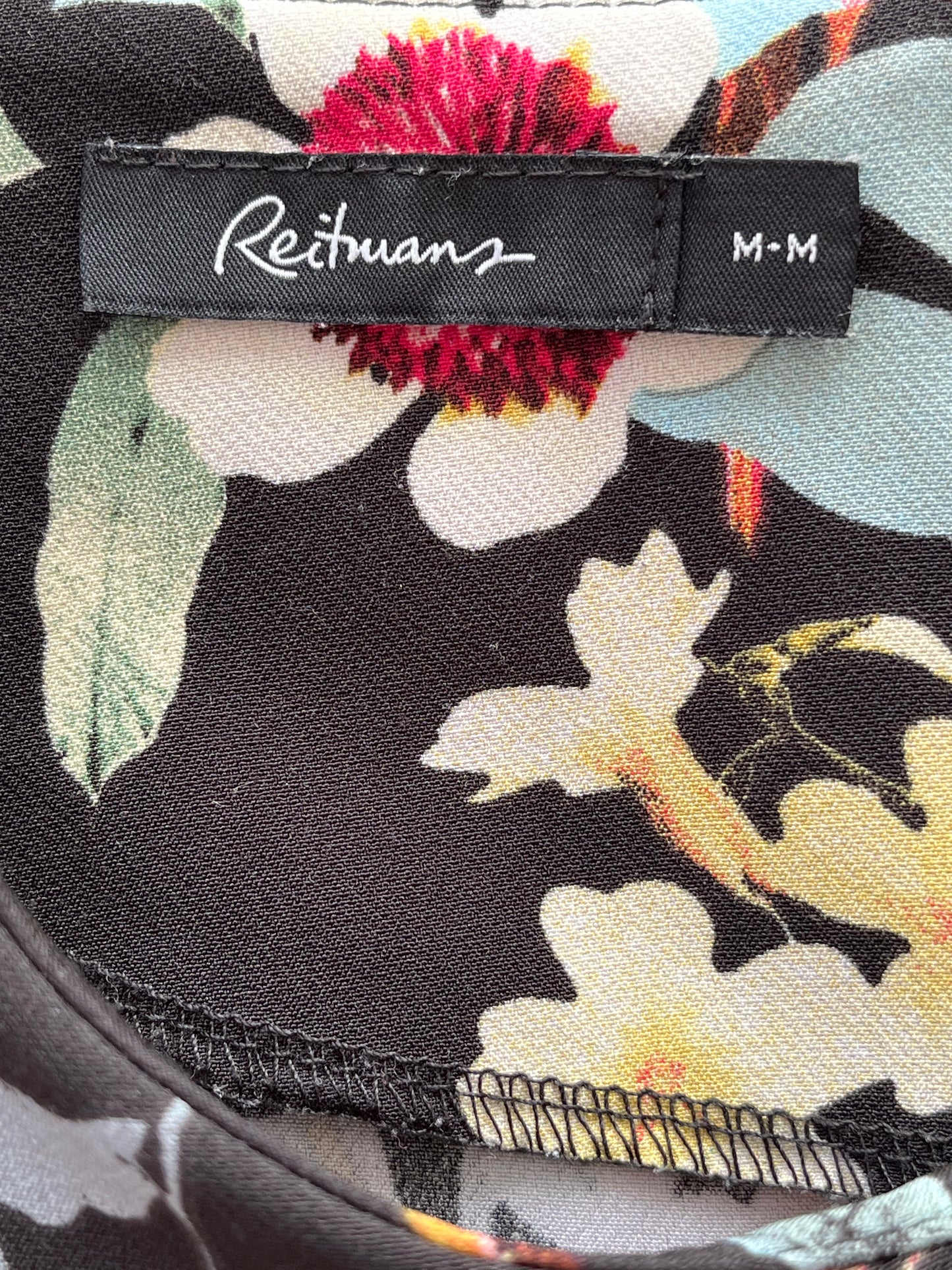 Robe Reitmans - Vue sur l'étiquette de marque