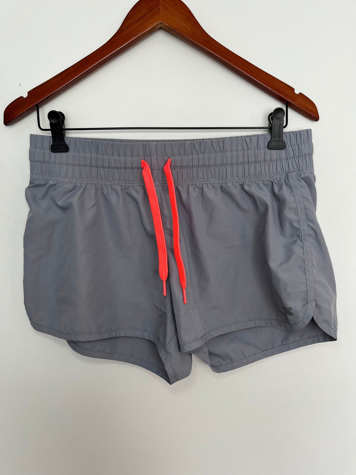 Shorts Surin - Vue avant sur fond blanca