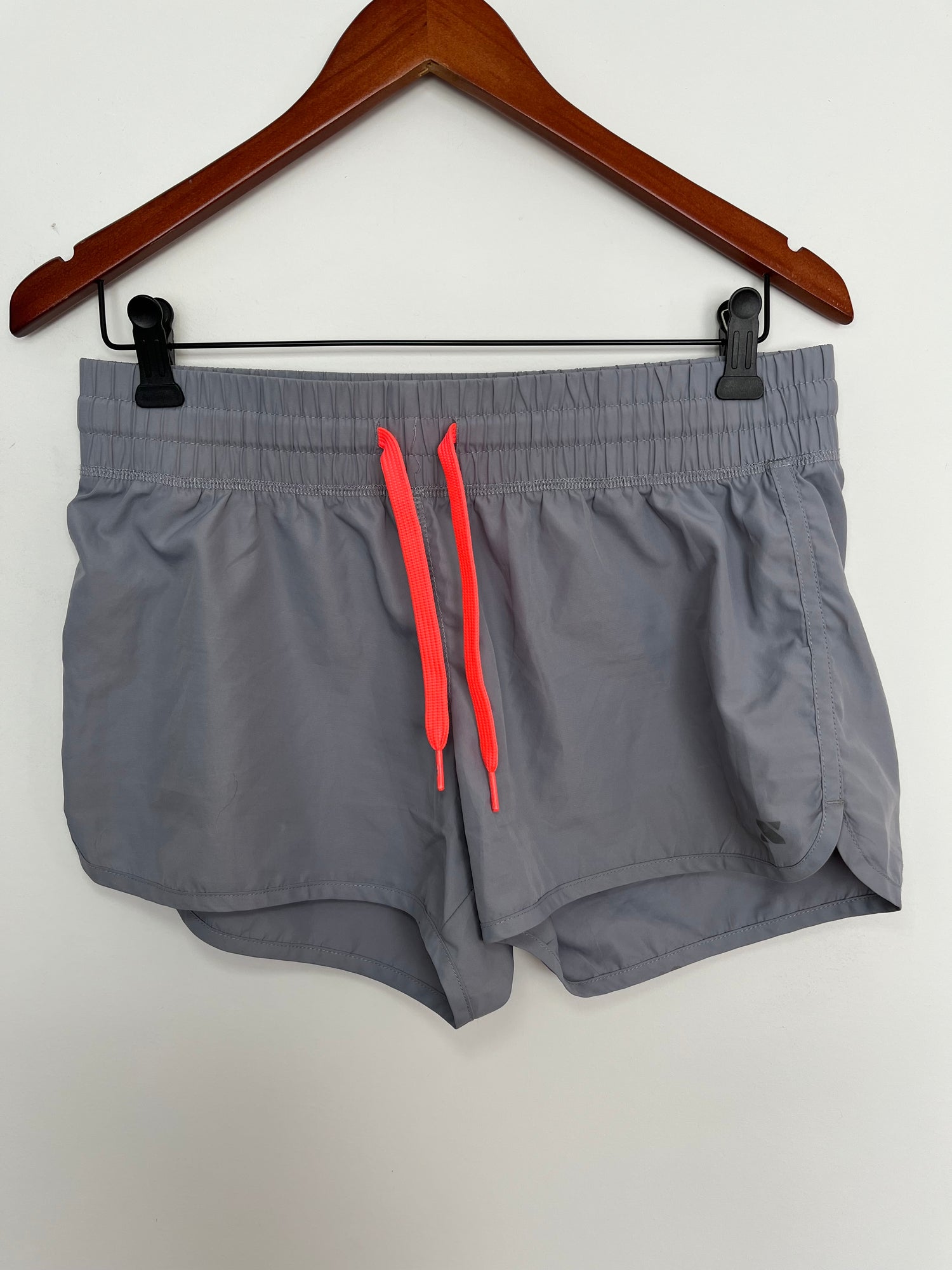 Shorts Surin - Vue avant sur fond blanca
